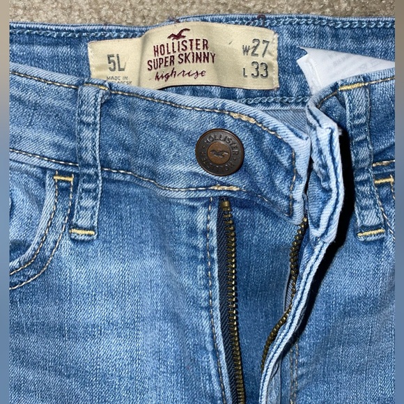 *HOLLISTER * - Picture 2 of 3